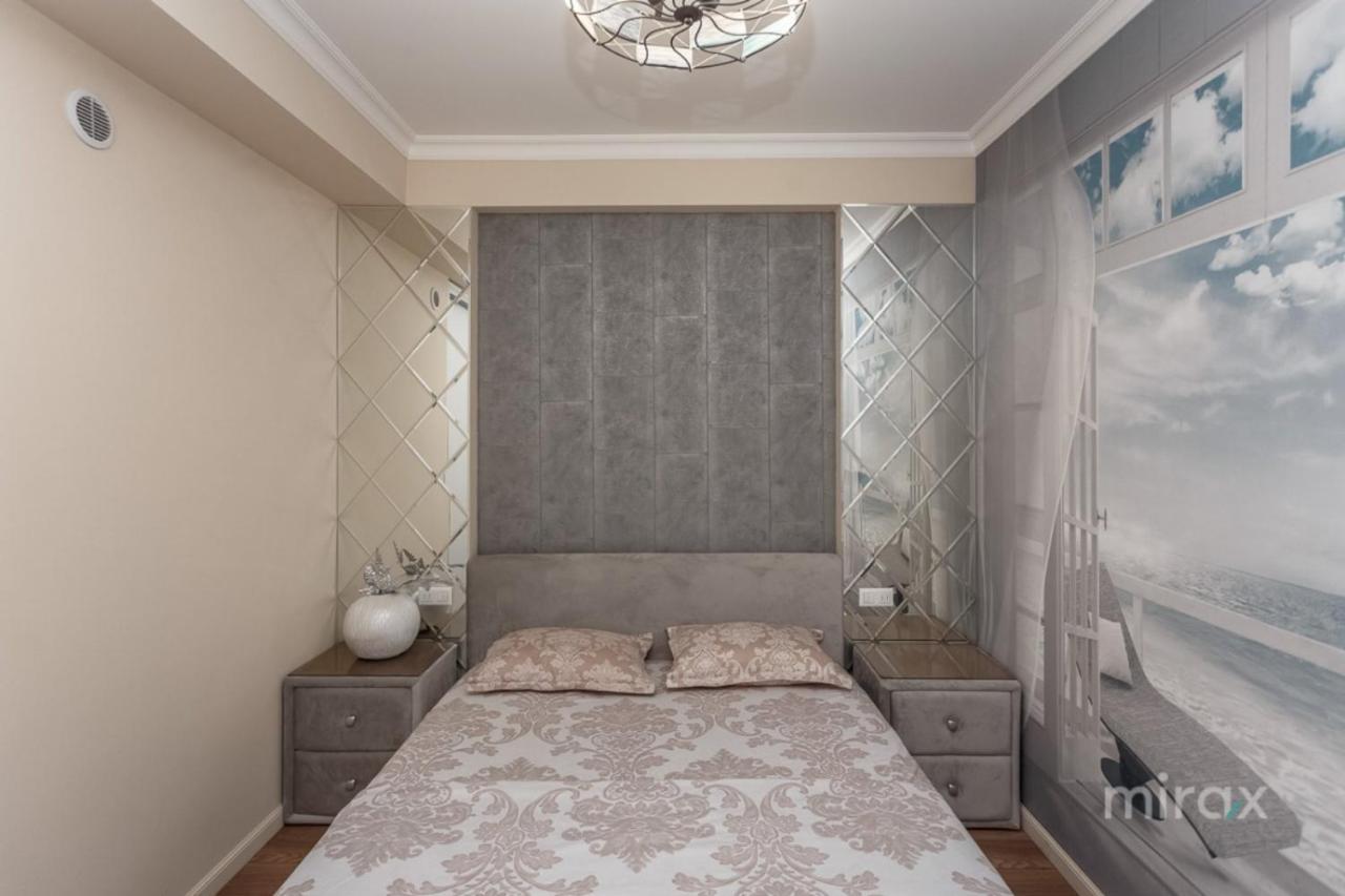 Utra Center Beste Apartment City View Chişinău Esterno foto